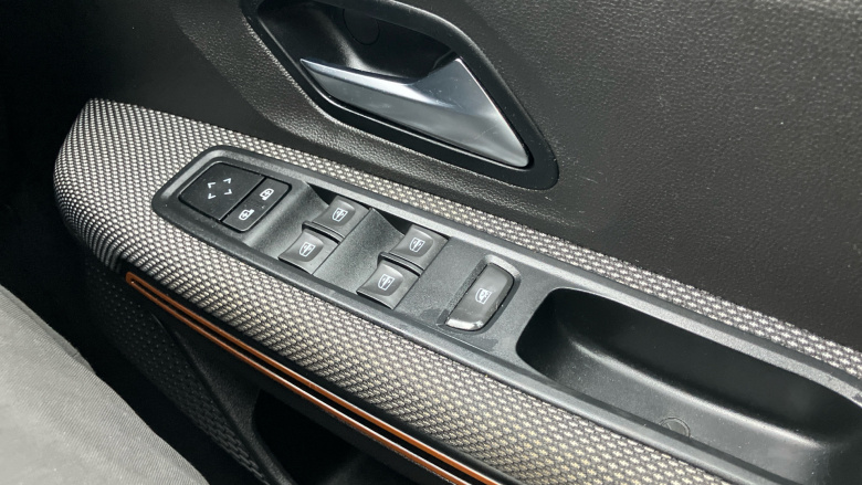 Dacia Sandero Stepway 1.0 TCe Comfort 5dr Bi Fuel Hatchback